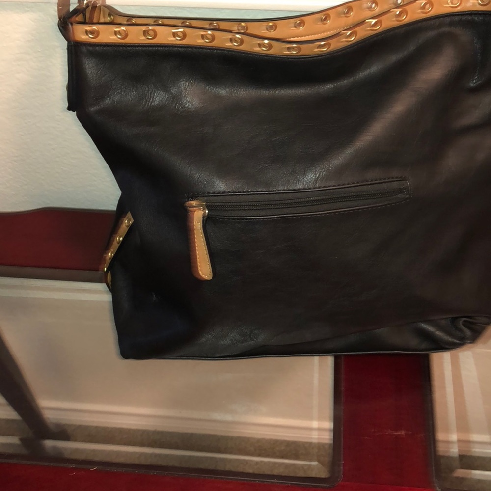 Handbag - Picture 3 of 4